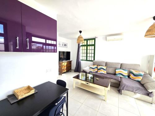 Casa Kerrie, private and communal pools, sunny terrace, air conditioning