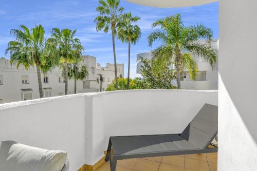 Marbella Real Golden Mile - 4 Bedroom Apartment by Finest Rentals