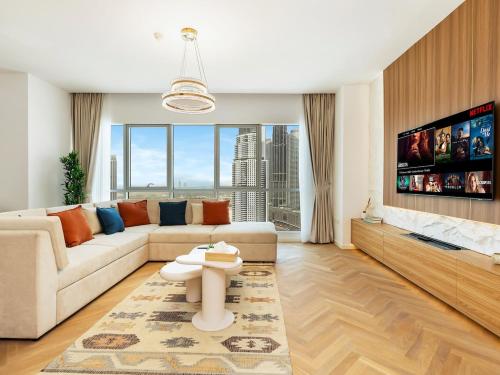 BurjKhalifa l Live show fountain view 3BR Downtown