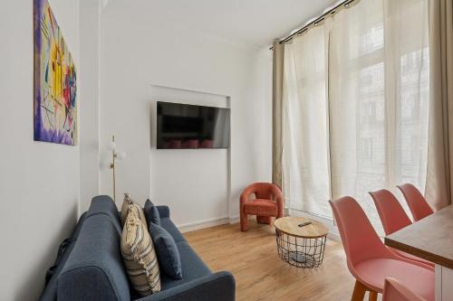 Design apartment Avenue des Champs Elysées