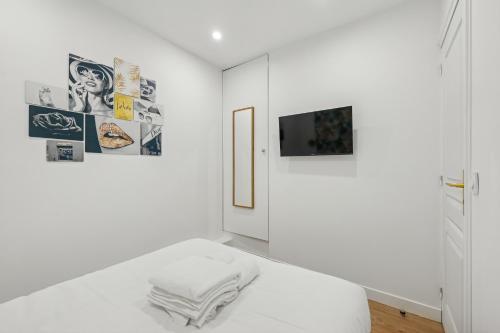 Design apartment Avenue des Champs Elysées