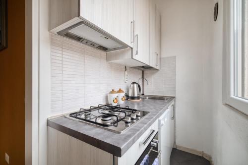 Just Urban Stays - Elegant 1-BR flat in Solari area - 2 min Metro M4