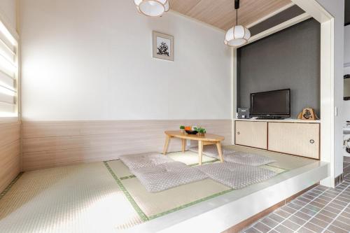 居酒屋バーを貸切,広いキッチン,79m2,浅草エリア,駅10分以内,戸建全て貸切,10名可,羽田空港直通
