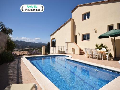 Private Pool Villa, 8 Guests