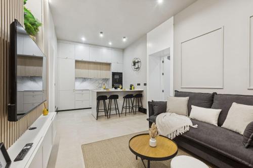 Elegant 2BR Apartment in Conde Duque