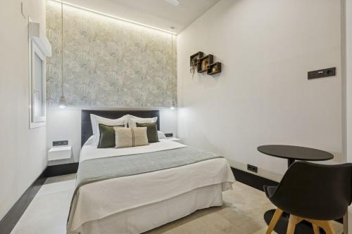 Elegant 2BR Apartment in Conde Duque