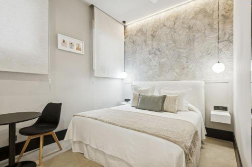 Elegant 2BR Apartment in Conde Duque