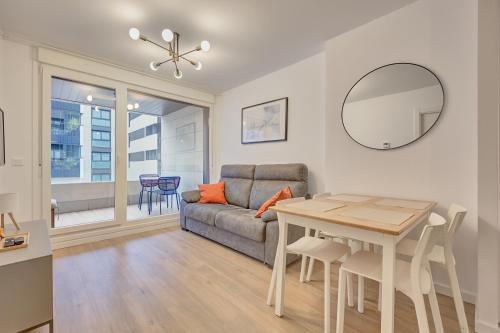 Soto Deluxe by Clabao