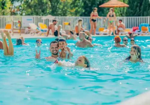 Camping Parc Bellevue Cannes - Aquatique Vacances