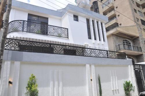 New luxary villa , monthly