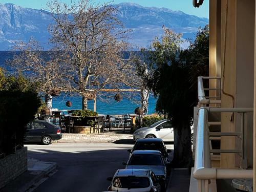 small cozy apartment in seasuras