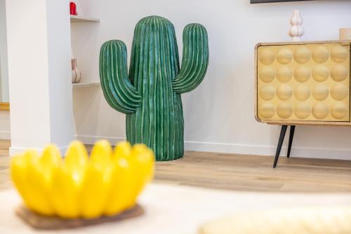 LB Vacation Rentals I Fully Renovated Apt Min from Palais - Beach