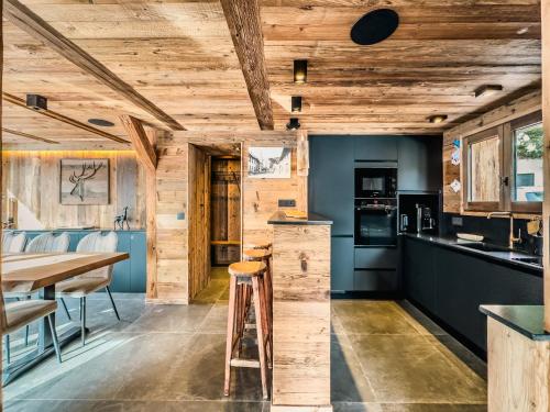NOUVEAU ! Chalet Nova - LES GETS - cheminée, jacuzzi, superbe vue