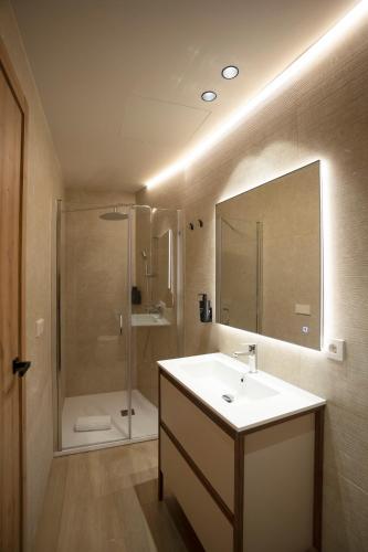 Mon Suites San Pedro photo 81