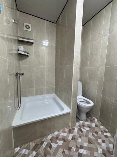 Bany a HALO hostel