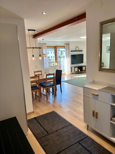 Bergblick Apartement mit Terrasse & Nordkettenblick