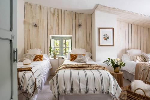 Foto Wishome - Casa con piscina en una preciosa finca privada - PROMO degustación de hamburguesas ECO de nuestra propia ganadería para reservas de 2 o más noches disfrutadas en mayo 2