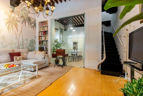 AD10 Amazing House near Cathedral by Antonia Diaz street