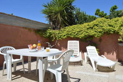 LA LARGADE SAINTE MAXIME Studio 30m de la plage avec parking privé