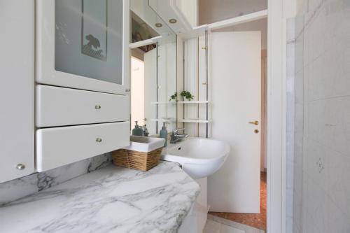 Romantic Suite close to Fondazione Prada