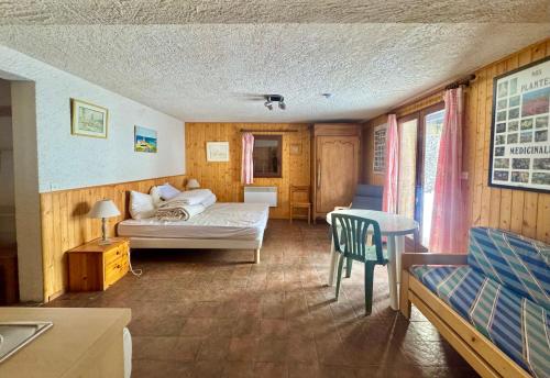 Chalet La Joubarbe 3 min à pied ds Pistes Plein sud photo 2