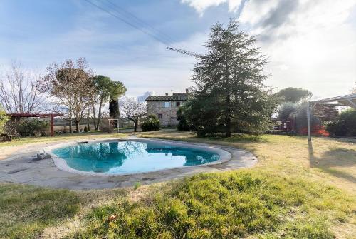Elegant Villa with Pool Garden & Refined Comfort