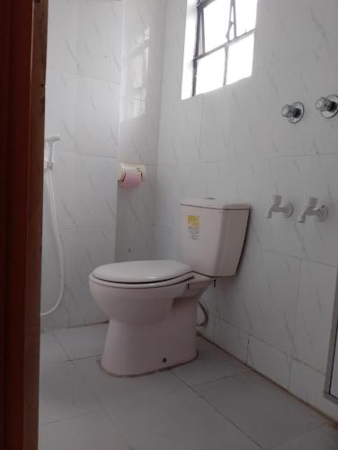 Bilik mandi di Studio Apartment