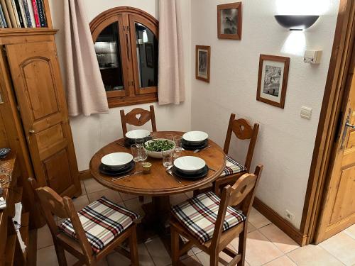 Très bel appartement avec vue exceptionnelle et piscine intérieure dans la résidence