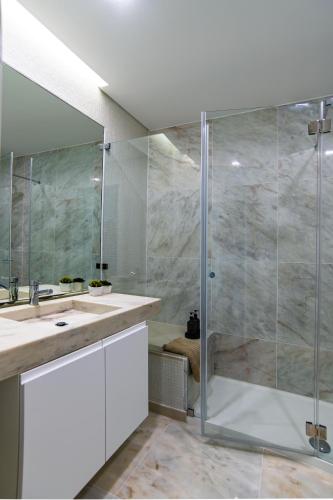 Santa Catarina Apartment - No centro da cidade com garagem, perto do TimeOut Market - Renovado