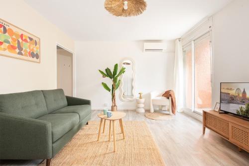 Appartement avec terrasse, climatisation et parking- Blagnac, 5 min Aéroport & AIRBUS