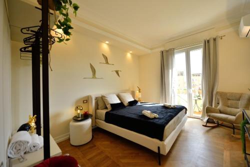 Elegant 2-Bedroom Apartment near Metro B1 Easy Access to the Colosseum