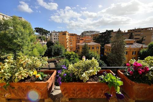 Elegant 2-Bedroom Apartment near Metro B1 Easy Access to the Colosseum