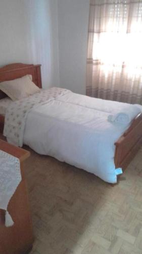 Lisbon for 1 person near airport room private tourist