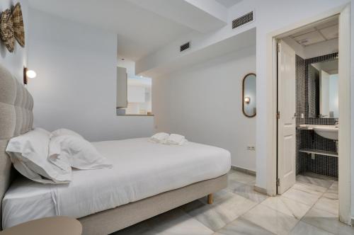 San Marcos Loft, by Homing U