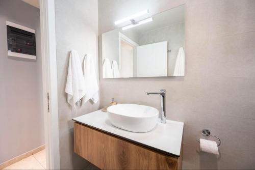 25Central Apt-2Br Kos