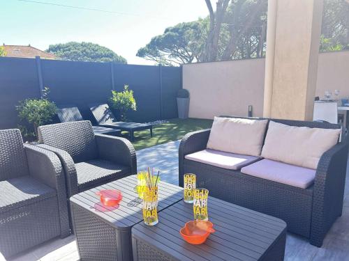 SM007 PINEDE SAINTE MAXIME Maison 5 pièces 8 couchages avec Piscine et parking
