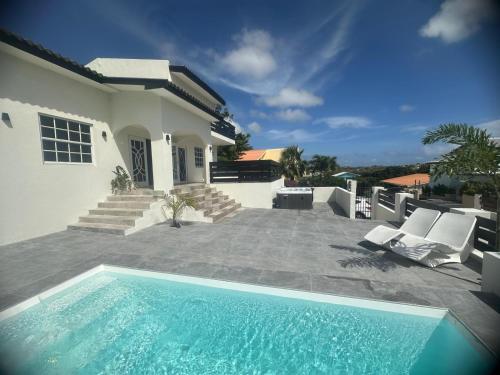 Cas Grandi Villa or Studio with Pool & Jacuzzi 2 - 4 - 6 persons