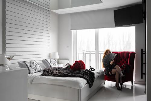 Love Swing & Jacuzzi Apartment by Lion Apartments