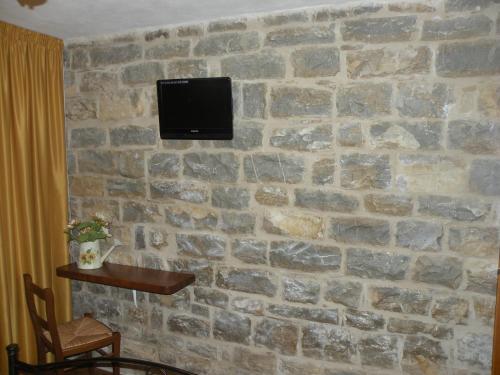 Μια τηλεόραση ή/και κέντρο ψυχαγωγίας στο Agriturismo La Ginestra