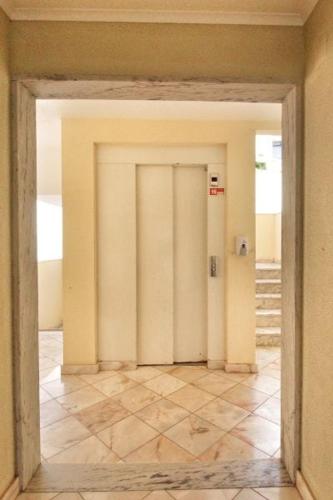 Boa Vista Apartment with Sea Views and Shared Pool