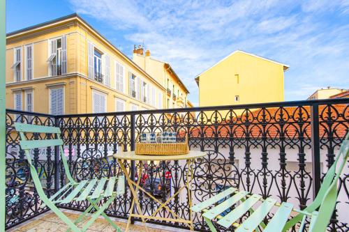 BAREL - Cosy 2 pièces en plein coeur de Menton