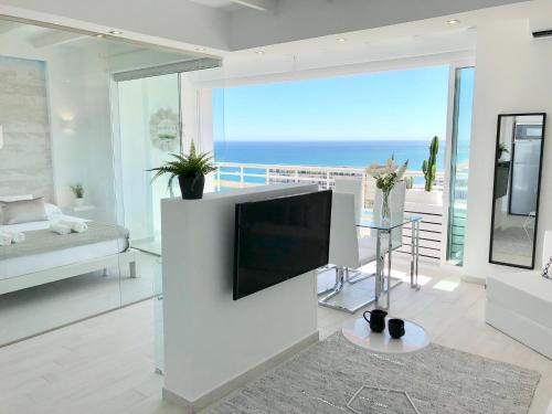 LOFT DEL MAR - Charming luxury apartment at La Roca