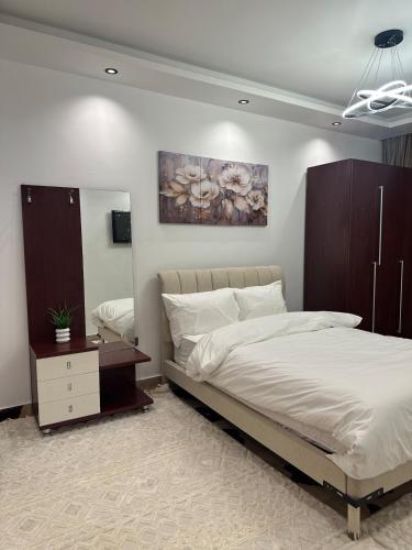 furnished Room in Cairo within luxury hotel apartment