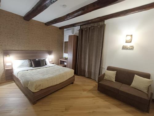 Bella Mbriana Napoli Rooms