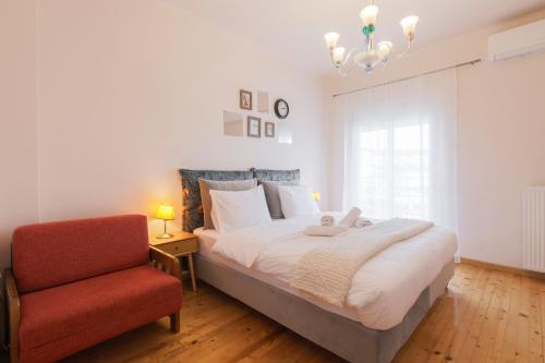 Atelier Poly - Two Bedroom Apartment for 5 Persons -50m to Metro Sintrivani Station- 6th floor plain View - Center -