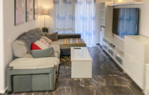 Gorgeous Apartment In Fuengirola