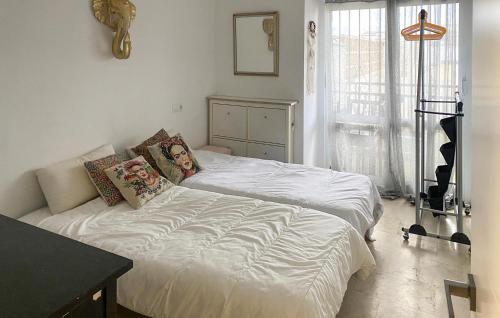 Gorgeous Apartment In Fuengirola