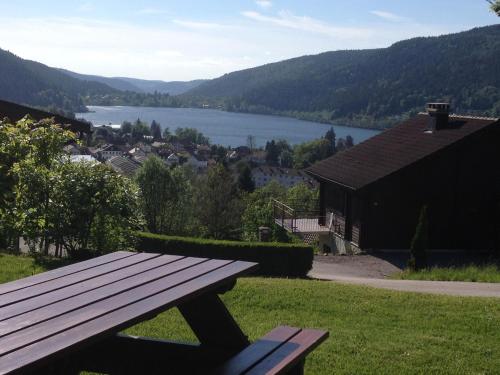 Chambre cosy avec salle d'eau privée proche pistes et lac - Gérardmer