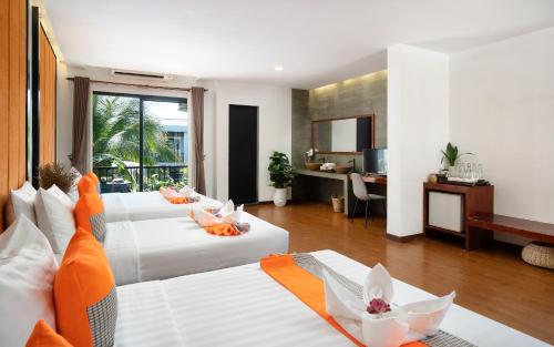 Central Corner d'Angkor — View (from property/room)