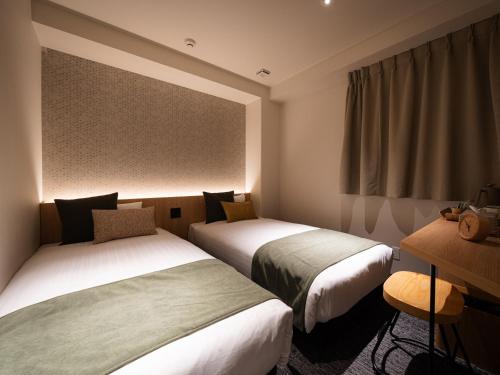 R Hotel Namba East